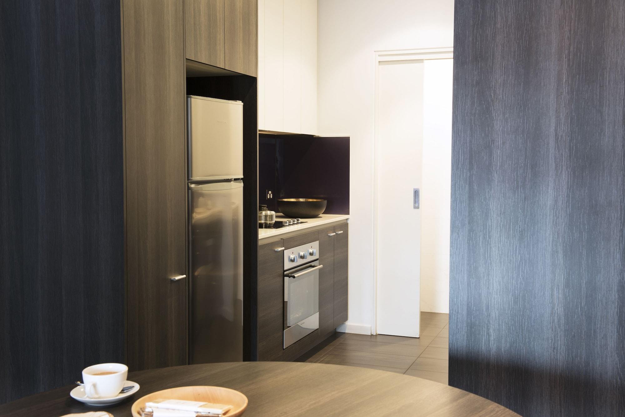 Tyrian Serviced Apartments Fitzroy Мельбурн Экстерьер фото