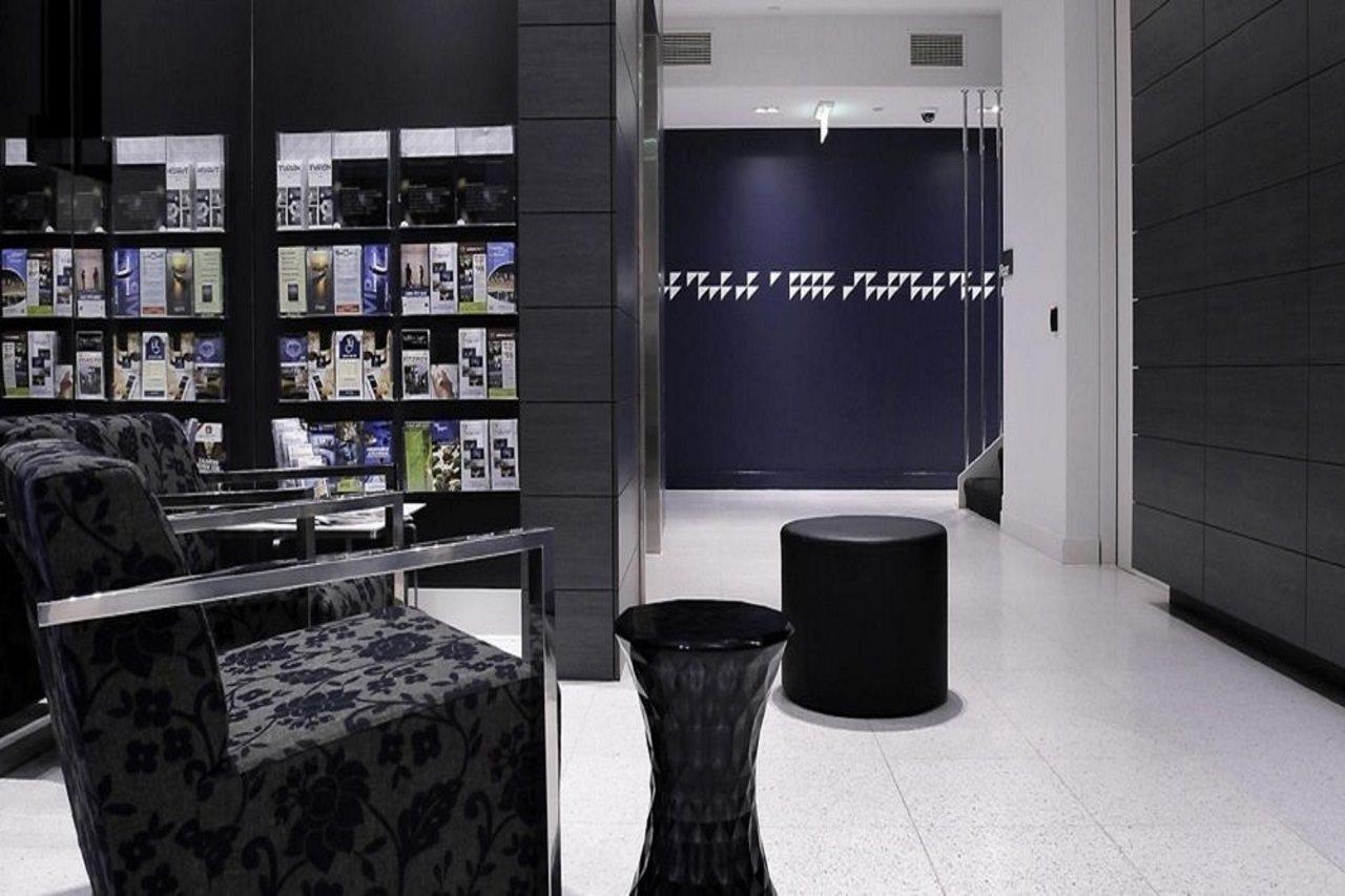 Tyrian Serviced Apartments Fitzroy Мельбурн Экстерьер фото